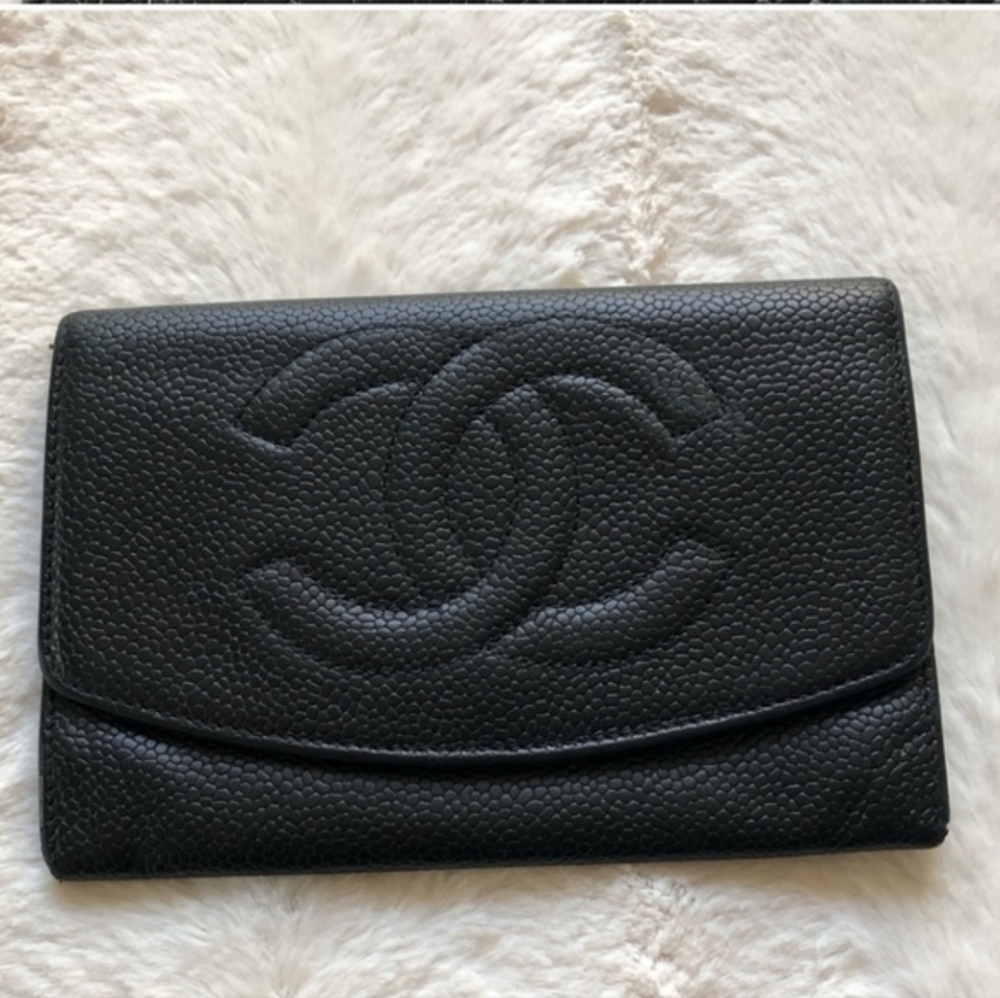 Chanel CC Black Caviar Leather wallet/crossbody-chain is optional, but included. - Picture 3 of 14